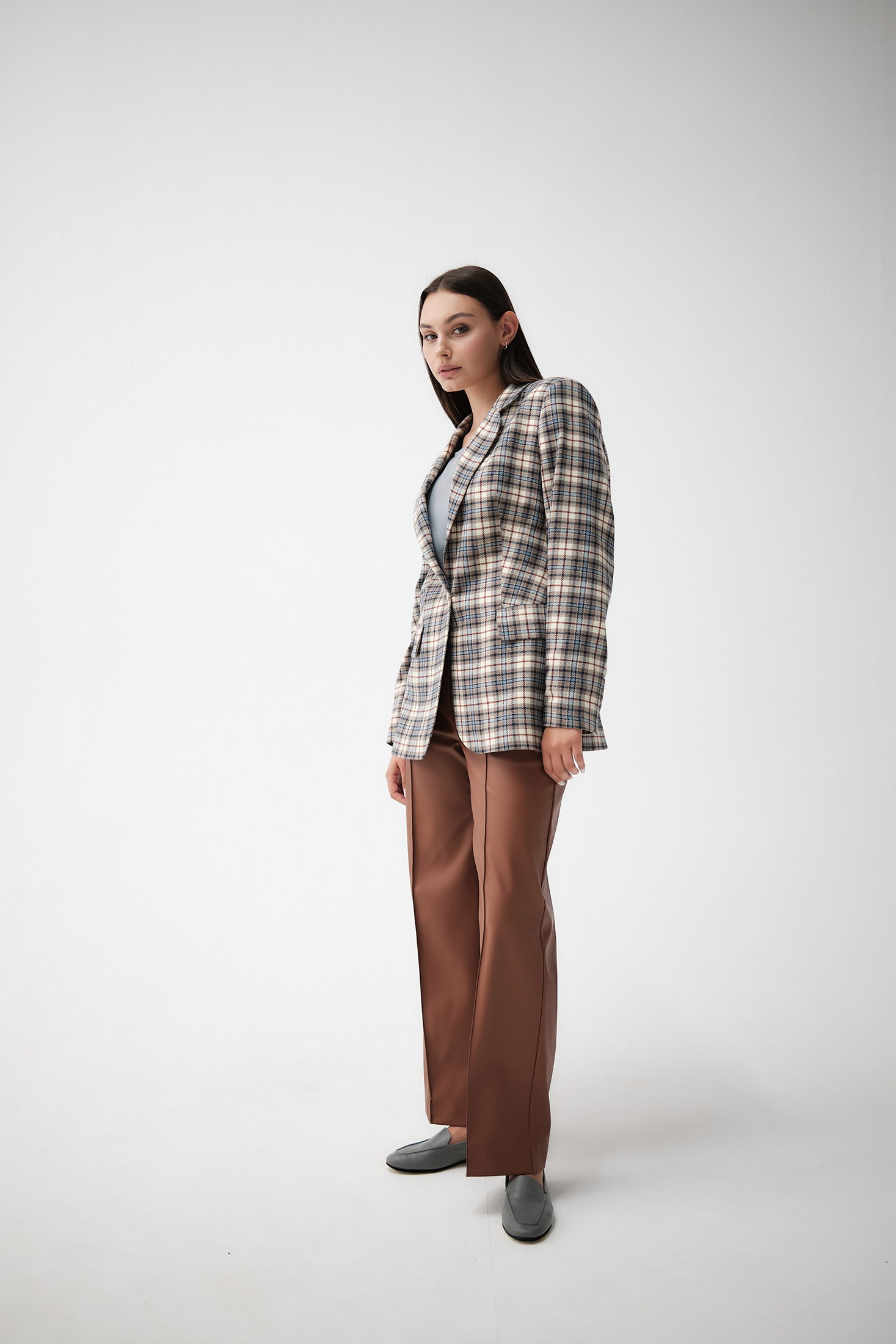 single-breasted-plaid-blazer-2